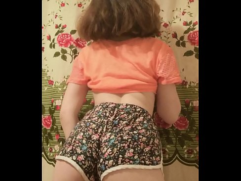 ❤️ Sexy young babe stripping off her shorts on camera ❤❌ Homemade porn at us ❌️